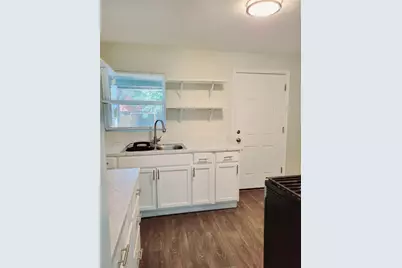 151 Canton, San Antonio, TX 78202 - Photo 6