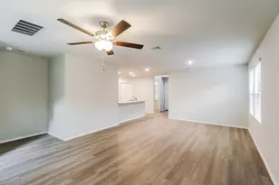 5608 Poinsettia Pl, Montgomery, TX 77316 - Photo 4