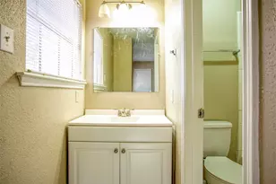 1556 Silverpines Rd, Houston, TX 77062 - Photo 18