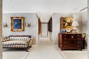 1100 Uptown Park Blvd, Houston, TX 77056 - Photo 4