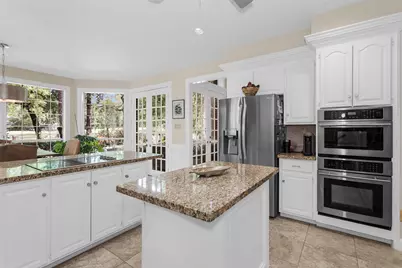 6 S Brokenfern Drive, The Woodlands, TX 77380 - Photo 20