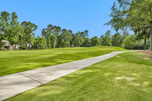6 S Brokenfern Dr, The Woodlands, TX 77380 - Photo 48