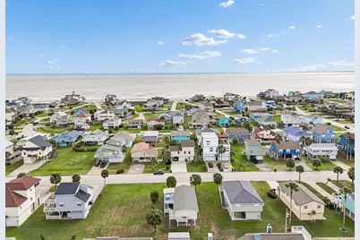 13626 Pirates Beach Boulevard, Galveston, TX 77554 - Photo 34