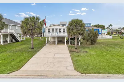 13626 Pirates Beach Boulevard, Galveston, TX 77554 - Photo 1