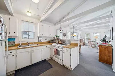 13626 Pirates Beach Boulevard, Galveston, TX 77554 - Photo 8