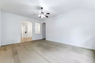 11023 Greenstone Park Ln, Houston, TX 77089 - Photo 10