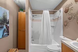 1113 S Country Club Dr, Shoreacres, TX 77571 - Photo 20
