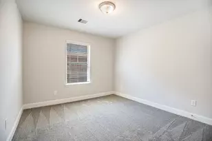4401 E Bayou Maison Cir, Dickinson, TX 77539 - Photo 14