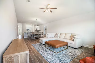 4401 East Bayou Maison Circle, Dickinson, TX 77539 - Photo 2