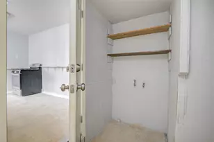 1427 W 6th Street St, Freeport, TX 77541 - Photo 18