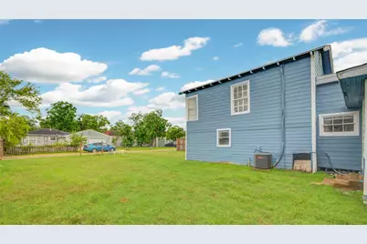 1427 W 6th Street Street, Freeport, TX 77541 - Photo 26