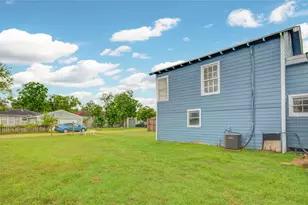 1427 W 6th Street St, Freeport, TX 77541 - Photo 26