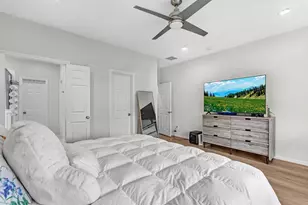 8407 James Franklin St, Houston, TX 77088 - Photo 4
