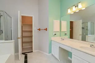 12227 Meadowglen Dr, Meadows Place, TX 77477 - Photo 18