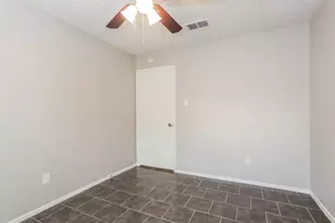 3915 Vineyard Dr, Houston, TX 77082 - Photo 14