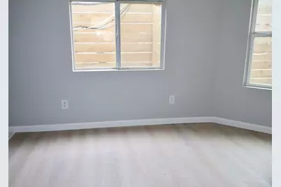 7515 Bayway Drive #5, Baytown, TX 77520 - Photo 4