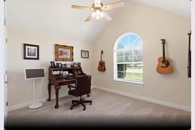 232 N Dixie Street, Brenham, TX 77833 - Photo 32