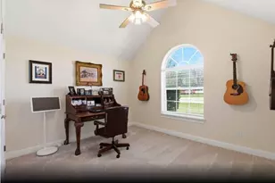 232 N Dixie St, Brenham, TX 77833 - Photo 32