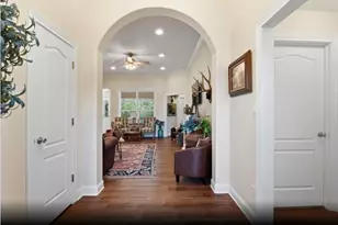 232 N Dixie St, Brenham, TX 77833 - Photo 6