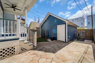 1029 W 15th 1/2 St, Houston, TX 77008 - Photo 24