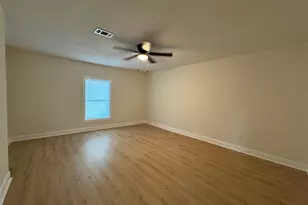 6523 Glen Rock Dr, Houston, TX 77087 - Photo 14