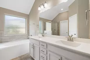 9024 S Comanche Cir, Willis, TX 77378 - Photo 12