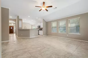 9024 S Comanche Cir, Willis, TX 77378 - Photo 8