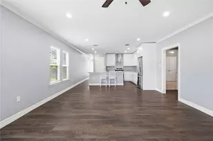 531 Woolworth St, Houston, TX 77020 - Photo 10