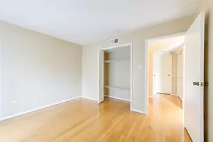 3055 Walnut Bend Ln, Houston, TX 77042 - Photo 20