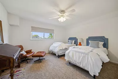 10722 Valley Forge Drive, Houston, TX 77042 - Photo 12