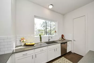 4810 Martin Oaks Lane, Houston, TX 77018 - Photo 16