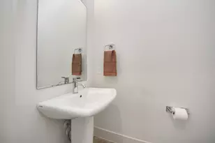 4810 Martin Oaks Ln, Houston, TX 77018 - Photo 8