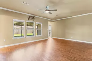 4804 Stingray Dr, Bay City, TX 77414 - Photo 10