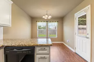 4804 Stingray Dr, Bay City, TX 77414 - Photo 14
