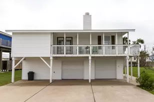 16721 Edward Teach Rd, Jamaica Beach, TX 77554 - Photo 32