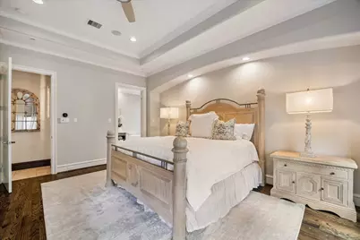 29 N Creekside Court, Spring Valley, TX 77055 - Photo 12