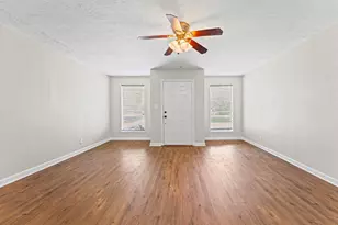 606 Lazy Ln, Anahuac, TX 77514 - Photo 8