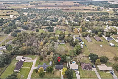 606 Lazy Lane, Anahuac, TX 77514 - Photo 36