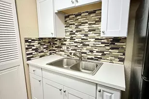 3630 Ocee St, Houston, TX 77063 - Photo 6