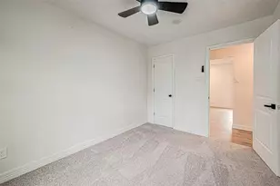 9226 Everglade Dr, Houston, TX 77078 - Photo 16