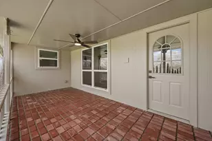 210 Ridgemont Dr, Alvin, TX 77511 - Photo 24