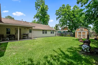 207 W Centre Street, Brazoria, TX 77422 - Photo 28
