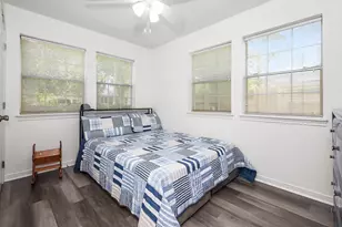 207 W Centre St, Brazoria, TX 77422 - Photo 24
