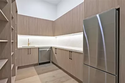 1916 Addison Road, Houston, TX 77030 - Photo 10