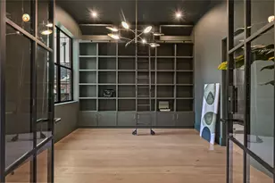 1916 Addison Rd, Houston, TX 77030 - Photo 6