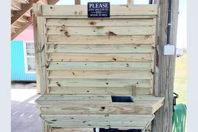 965 Gulf Shores Drive, Crystal Beach, TX 77650 - Photo 24