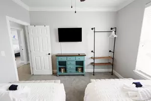 965 Gulf Shores Dr, Crystal Beach, TX 77650 - Photo 12