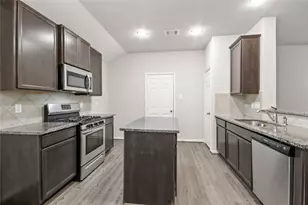 3715 Arbor Trails Dr, Humble, TX 77338 - Photo 4