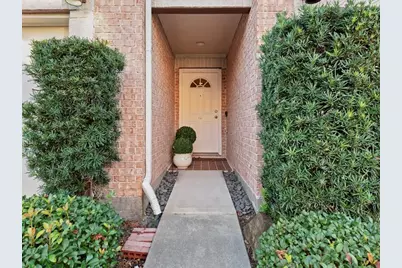 5941 South Loop E #504, Houston, TX 77033 - Photo 2