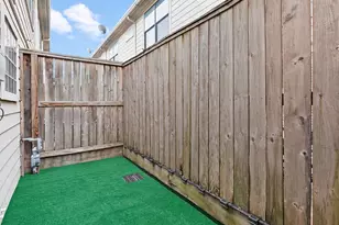 5941 S Loop E, Houston, TX 77033 - Photo 20